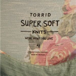 Women’s Torrid top